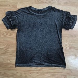 Grey ruffled sleeve tee